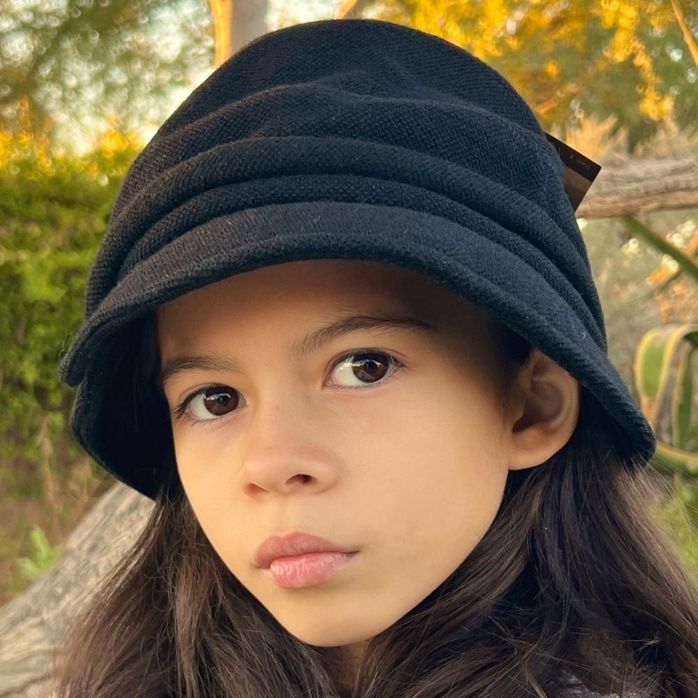 Black wool hat